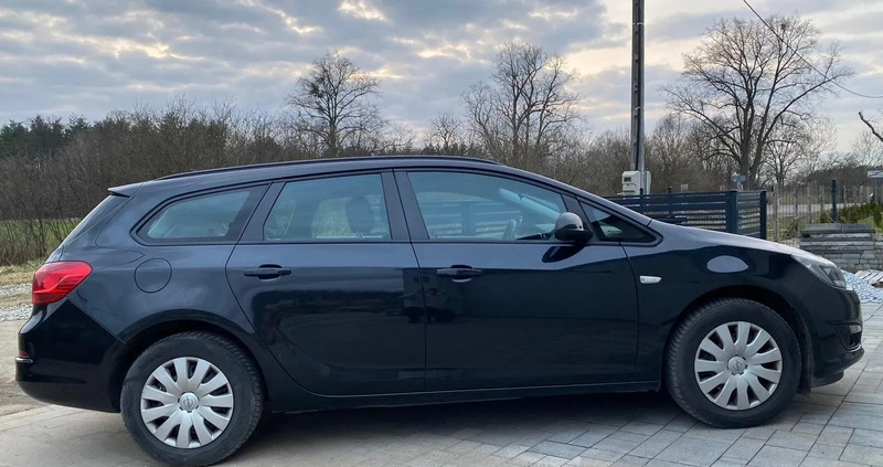 Opel Astra cena 27500 przebieg: 255884, rok produkcji 2013 z Lubin małe 67